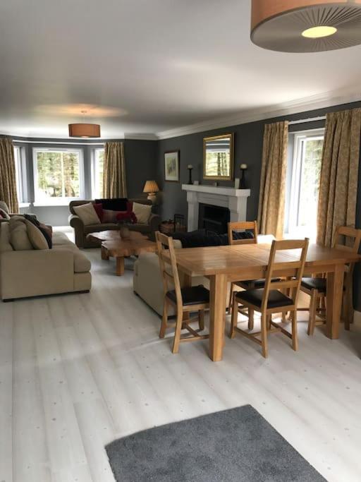 Cardon House - Luxury Highland Holiday Home Inverness Kültér fotó